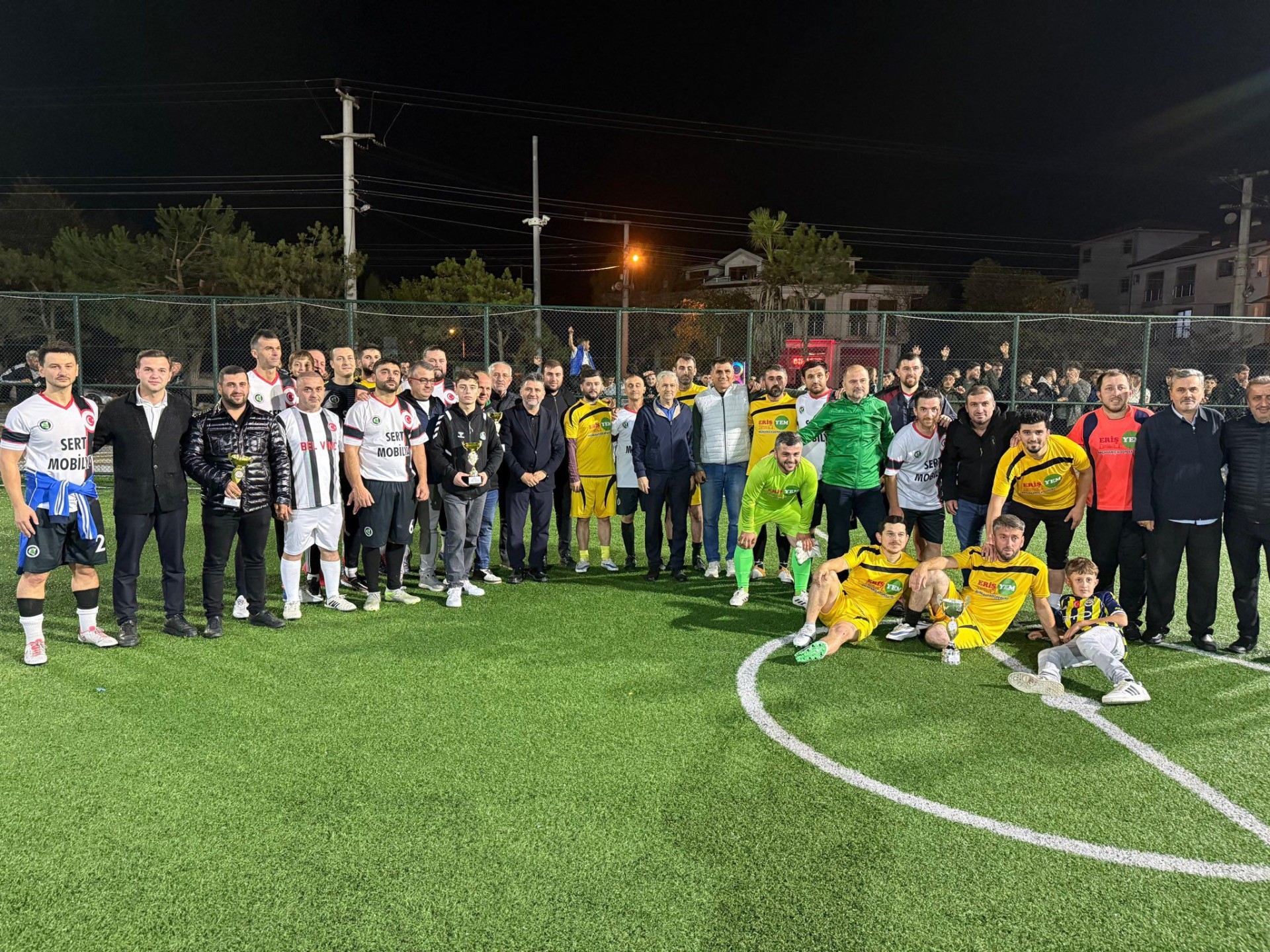 Yusuf - Ozan Kaya Kardeşler Anısına Düzenlenen Futbol Turnuvası Sona Erdi