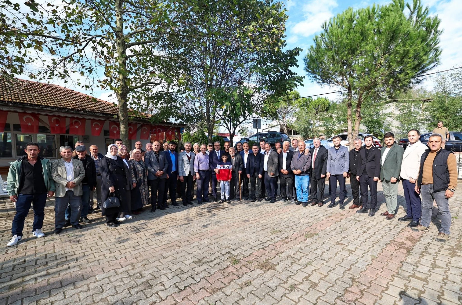 Büyükşehir Belediye Başkanı Yusuf Alemdar ile birlikte Tokmaklıdere Halkıyla Buluşuldu