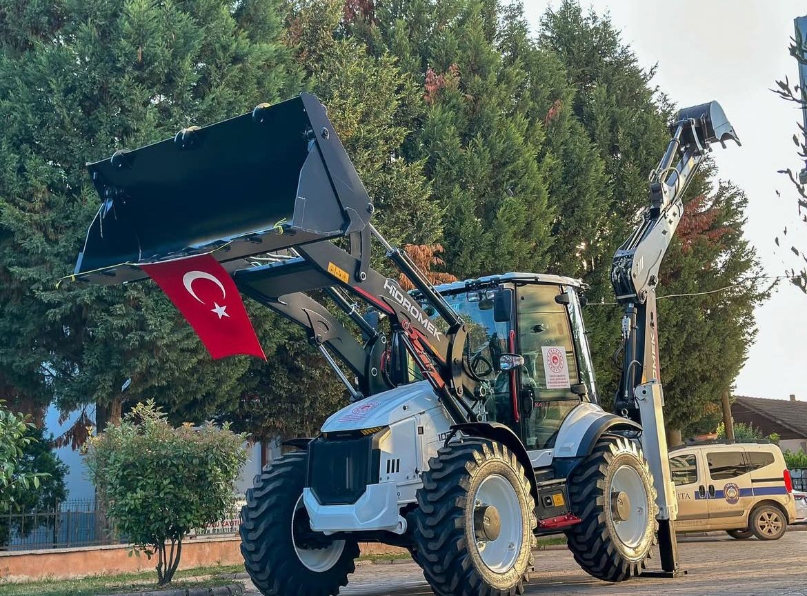 Söğütlü Belediyesi'ne Yeni Araç